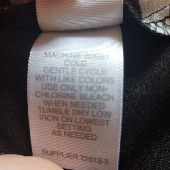 Bisou Bisou w/JcPenny Top Black Cut Out-Sz: Medium - Picture 7 of 8